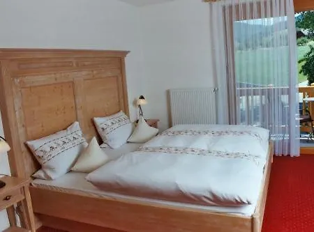 Landpension Haus Ruth グロッタータール